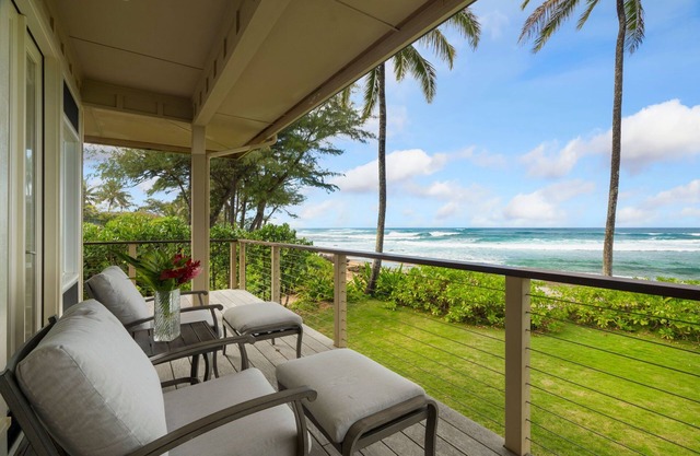 Casa de ensueño de lujo frente al mar con A / C y gimnasio! Disponible para alquileres!