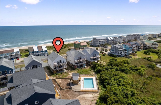 Beachfront, Pool,HotTub,Sauna, FirePit, EV Charger!