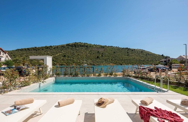 Beachfront Villa Seabird with Pool