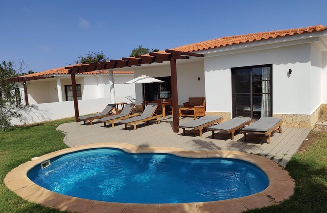 Beachfront Villa Tortuga with seaview