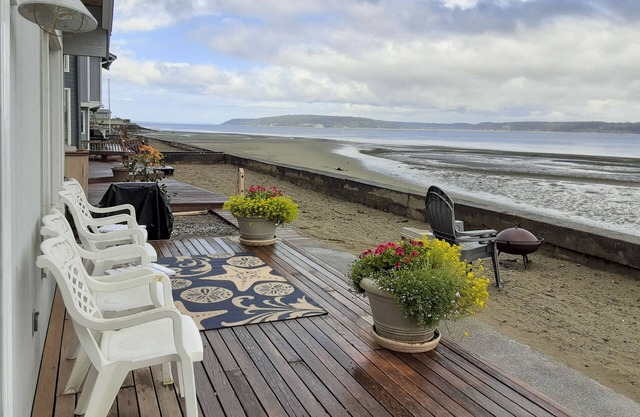 ¡NUEVO! Frente a la playa Whidbey Island Home + Apartment!
