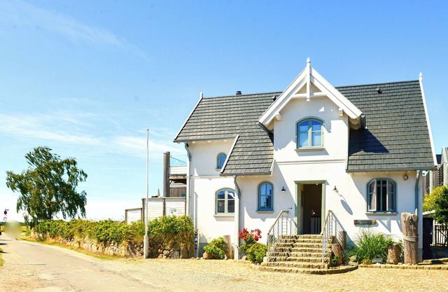 BEACHHOUSE-FEHMARN I Apartment Westwind I Sea view & directly on the beach I Fireplace
