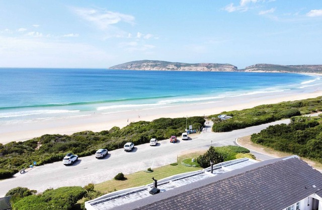 Beachy Head Hideaway | Overlooks Robberg 5 Beach