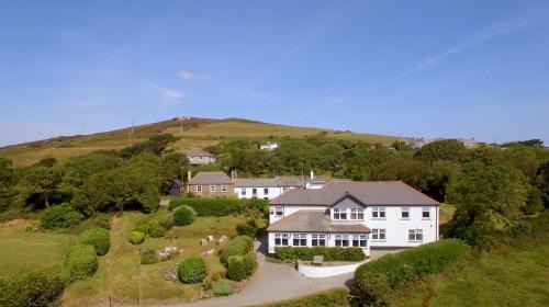 Beacon Country House B & B & Luxury Shepherd Huts