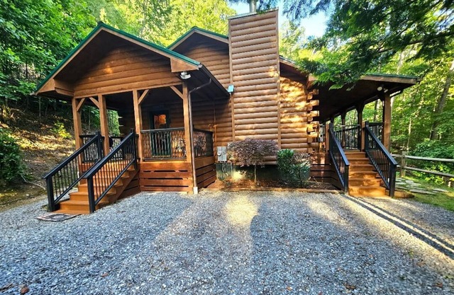 Bear Pause Cabin en la hermosa Waynesville, NC, cerca de Maggie Valley / Asheville