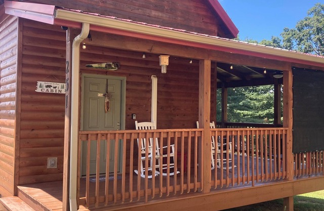 Cabin Nestled in Red River Gorge Hot Tub Free Wifi