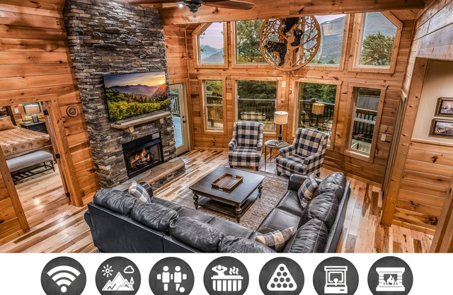 Bearmont Lodge 4 Bedroom Cabin by RedAwning