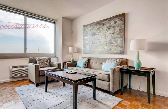 Beautiful 1BR | Upscale Amenities | Full Kitchen | Jersey City | by GLS