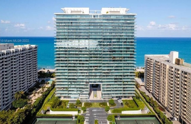 Beautiful 2 Br. Condo (325085) by Houzlet