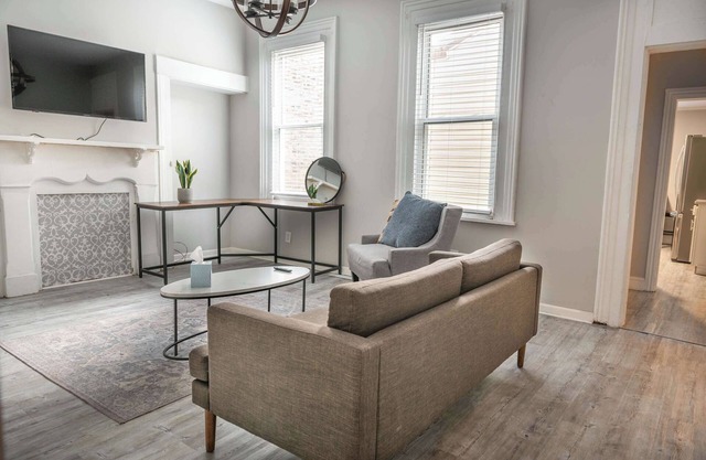 Beautiful 3-Bed w/ Parking Near AGH & Stadiums