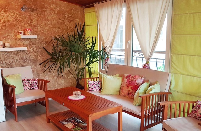 Hermoso y moderno apartamento con terraza.