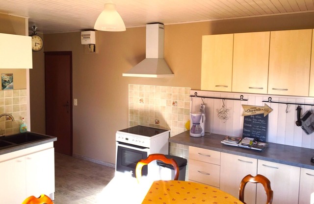 Precioso apartamento con vistas al lago y a la montaña.