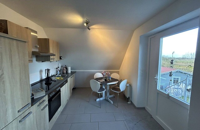 Bonito apartamento para 4 personas con WIFI, TV, patio, mascotas permitida y aparcamiento