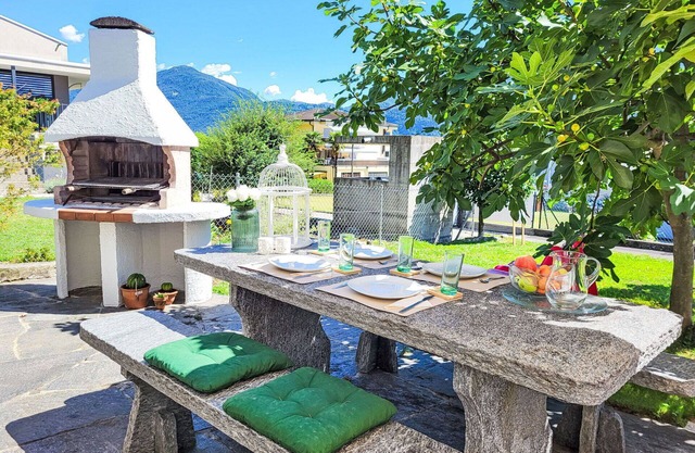 Hermoso apartamento con WIFI, A/C, TV, patio, mascotas permitida, vista panorámica y aparcamiento