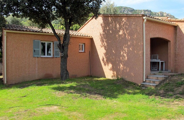 Bonito apartamento para 4 personas con WIFI, TV, terraza y aparcamiento