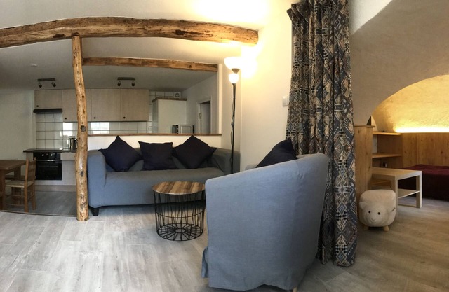 Precioso apartamento, lado jardín en el corazón de Vallouise.
