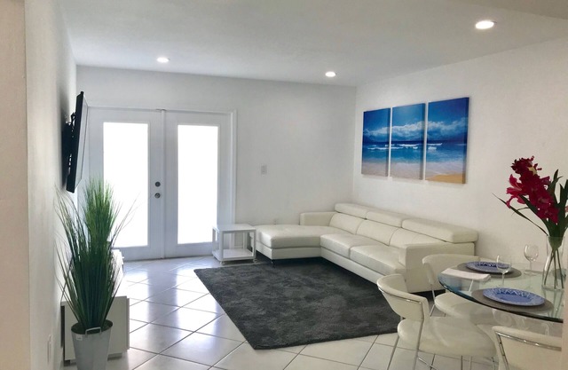 Hermoso apartamento en Miami —- Shamrock Kendall