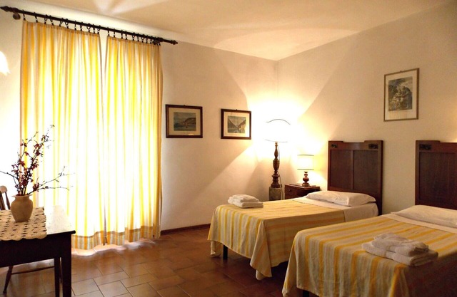 Bonito apartamento en villa para 6 personas con WIFI, piscina, TV, vista panorámica y aparcamiento