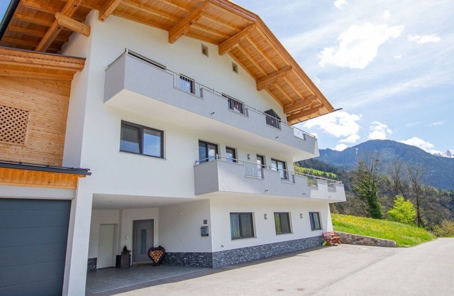 Acogedor apartamento para 4 personas con WIFI, TV, balcón y aparcamiento