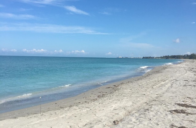 ¡Nuevo listado! Hermosa Siesta Key Condo