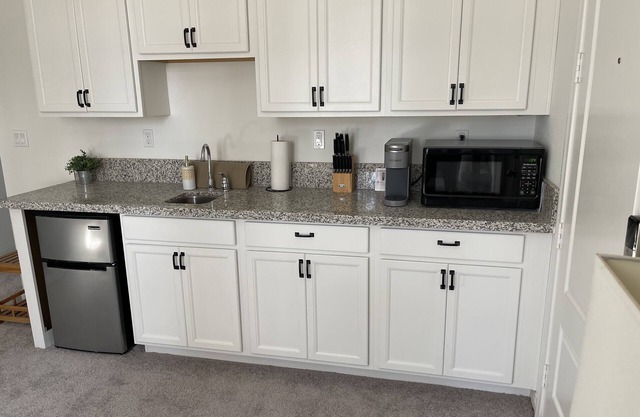 Beautiful, brand new next gen suite near Temecula wine country