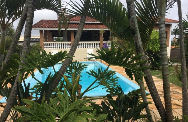 CHÁCARA HERMOSA EN PIRACAIA DENTRO DEL CONDOMINIO CON PRESA