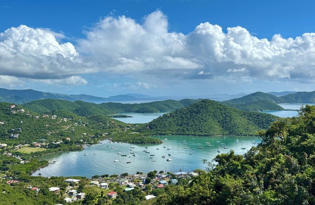 Casa ecológica en Coral Bay, vista al agua, capacidad para 4-8