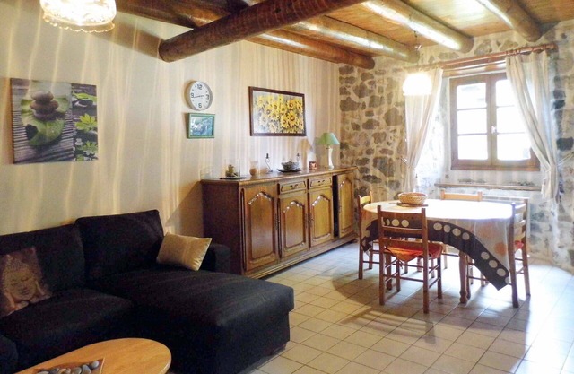 Maravillosa casa de vacaciones privada con WIFI, TV, terraza, mascotas permitida y aparcamiento