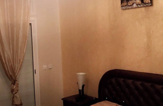 Bonito apartamento amueblado a 130m en el corazón de Agadir a 7 minutos de la playa.