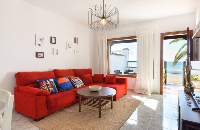 Preciosa casa de vacaciones "Salitre" cerca de la playa con Wi-Fi, balcón y terraza