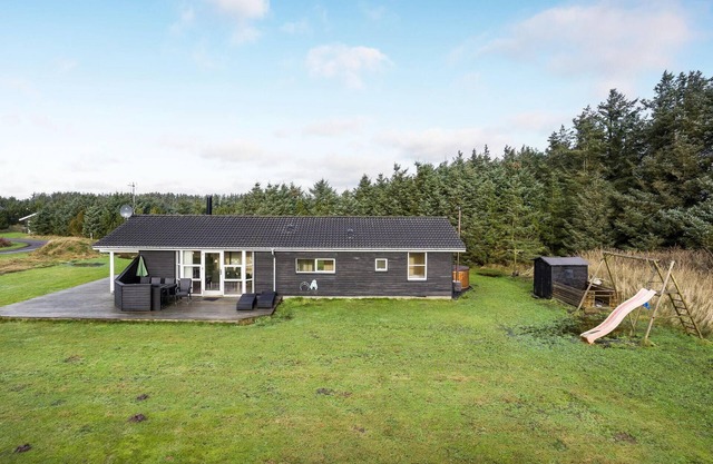 Preciosa casa en Løkken con sauna