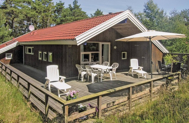 Preciosa casa en Nexø con sauna