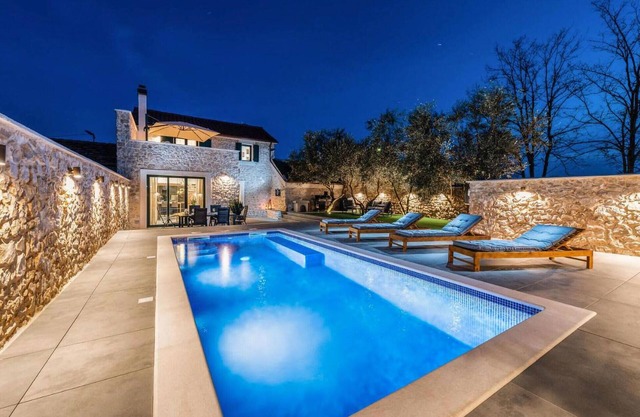 Hermosa casa en Poljaci