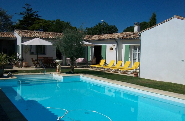 ILE DE RE - CASA 11 PERSONAS