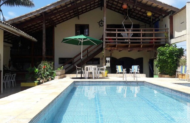 Hermosa casa (a 60 metros de la playa, 16 personas, 5 habitaciones, 3 con aire acondicionado).
