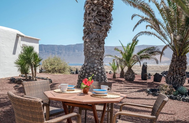 Preciosa Casa "La Casita" con vistas al mar y a la montaña, jardín y terraza