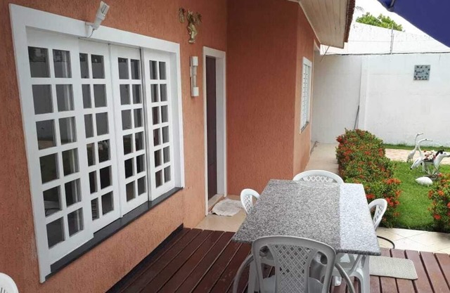 HERMOSA CASA CON PISCINA CERCA DE COMPRAS Y PLAYAS