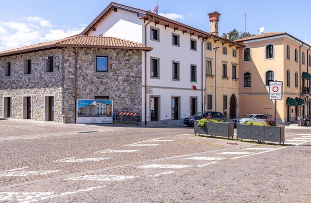 Bonito apartamento para 4 personas con WIFI, A/C, TV, balcón, mascotas permitida y aparcamiento