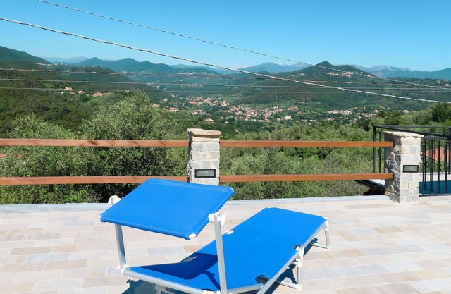 Acogedor apartamento para 6 personas con A/C, WIFI, TV, terraza y aparcamiento