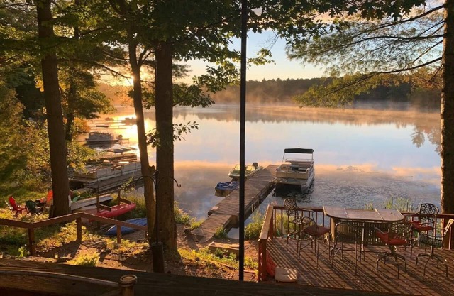 Hermosa casa del lago a solo 11 millas de Traverse City en Spider Lake