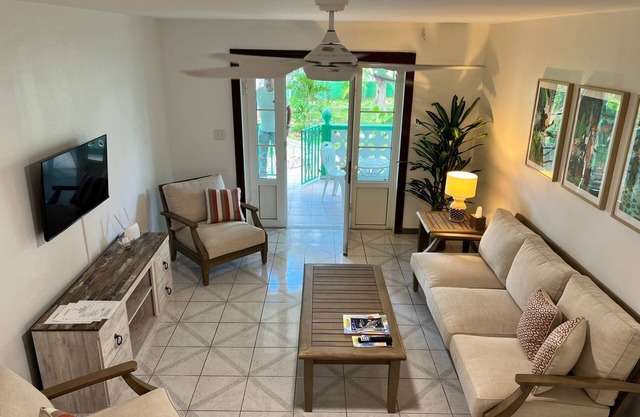 Beautiful new N1 2 bedroom apartment in Gd Case