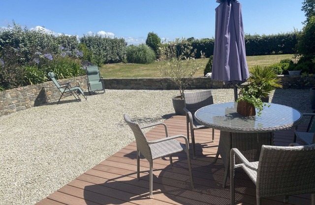 Preciosa casa de vacaciones privada con WIFI, TV, terraza, mascotas permitida y aparcamiento