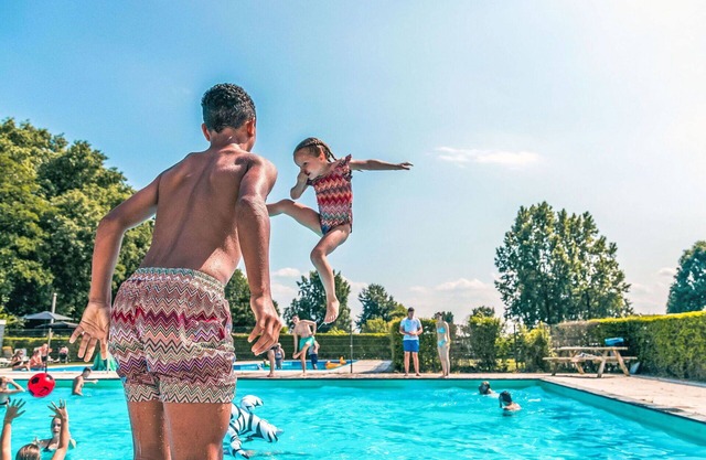 Preciosa casa de vacaciones privada para 6 personas con piscina, WIFI, TV, terraza y aparcamiento