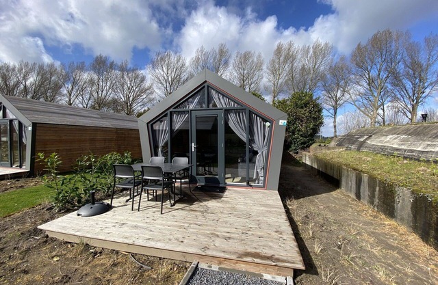 Estupenda casa de vacaciones privada para 4 personas con WIFI, TV, terraza y aparcamiento