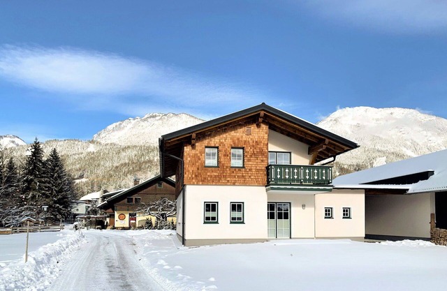 Maravillosa casa de vacaciones privada con WIFI, TV, terraza, mascotas permitida y aparcamiento