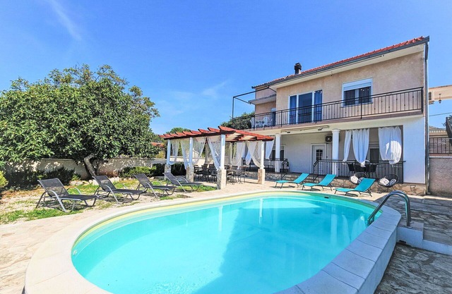 Maravillosa casa de vacaciones privada con piscina privada, A/C, WIFI, TV, terraza y aparcamiento