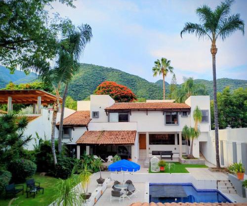 Beautiful Rooms at Villa La Floresta