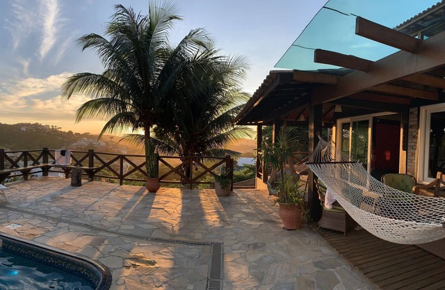 Hermosa casa de estilo rústico con linda vista