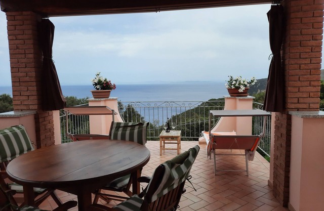 hermosa casa unifamiliar en la Toscana, Isla de Elba, entre el cielo, el bosque y el mar