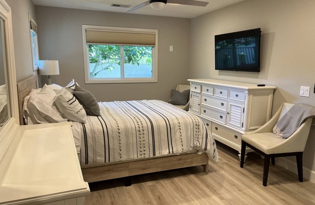 Beautiful Solana Beach Spacious Apartment. Brand new construction. 950 sq ft